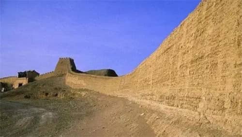 秦朝为什么存在十五年就灭亡了?真正原因是因为暴政吗?