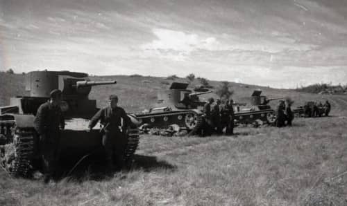 为什么日军打不过苏军(二战日本为何无法和苏联抗衡)