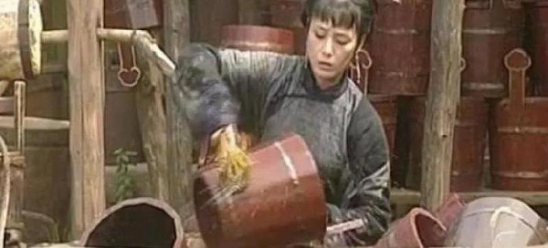 历史上容妃真的刷了27年马桶吗(康熙让刷马桶真的吗)