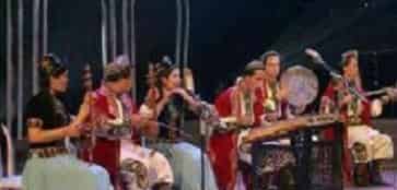 维吾尔族音乐,维吾尔族的民歌是怎样发展的 维吾尔族音乐,维吾尔族的民歌是怎样发展的