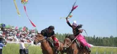 哈萨克族小伙是怎样追上心爱的姑娘的 哈萨克族小伙是怎样追上心爱的姑娘的