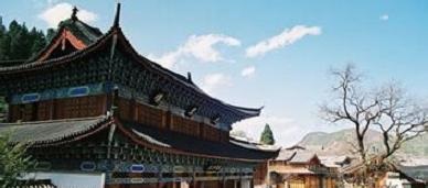 汉族建筑 汉族宫殿的屋顶有何特色