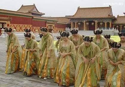 朱元璋有几个妻子（朱元璋一共有多少皇后嫔妃和孩子）