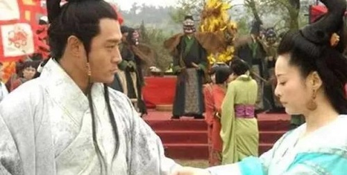 王政君的一生历史故事简介概括(历史的王政君是个怎样的人)