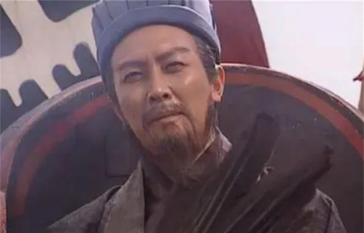 李白最崇拜的三国历史人物是谁?(诸葛亮)