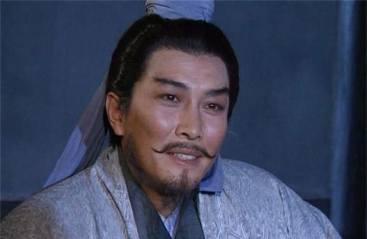 李白最崇拜的三国历史人物是谁?(诸葛亮)