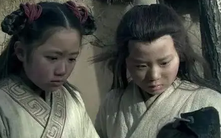 刘邦逃跑时多次将子女踢出车 车夫舍命相救是真的吗