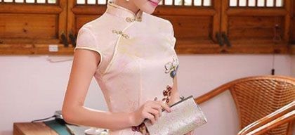 欣赏拉祜族旗袍图片大全，婀娜多姿